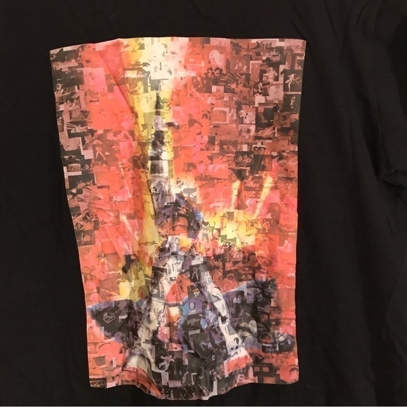 men’s size small black T-shirt. Unisex. - Picture 2 of 3